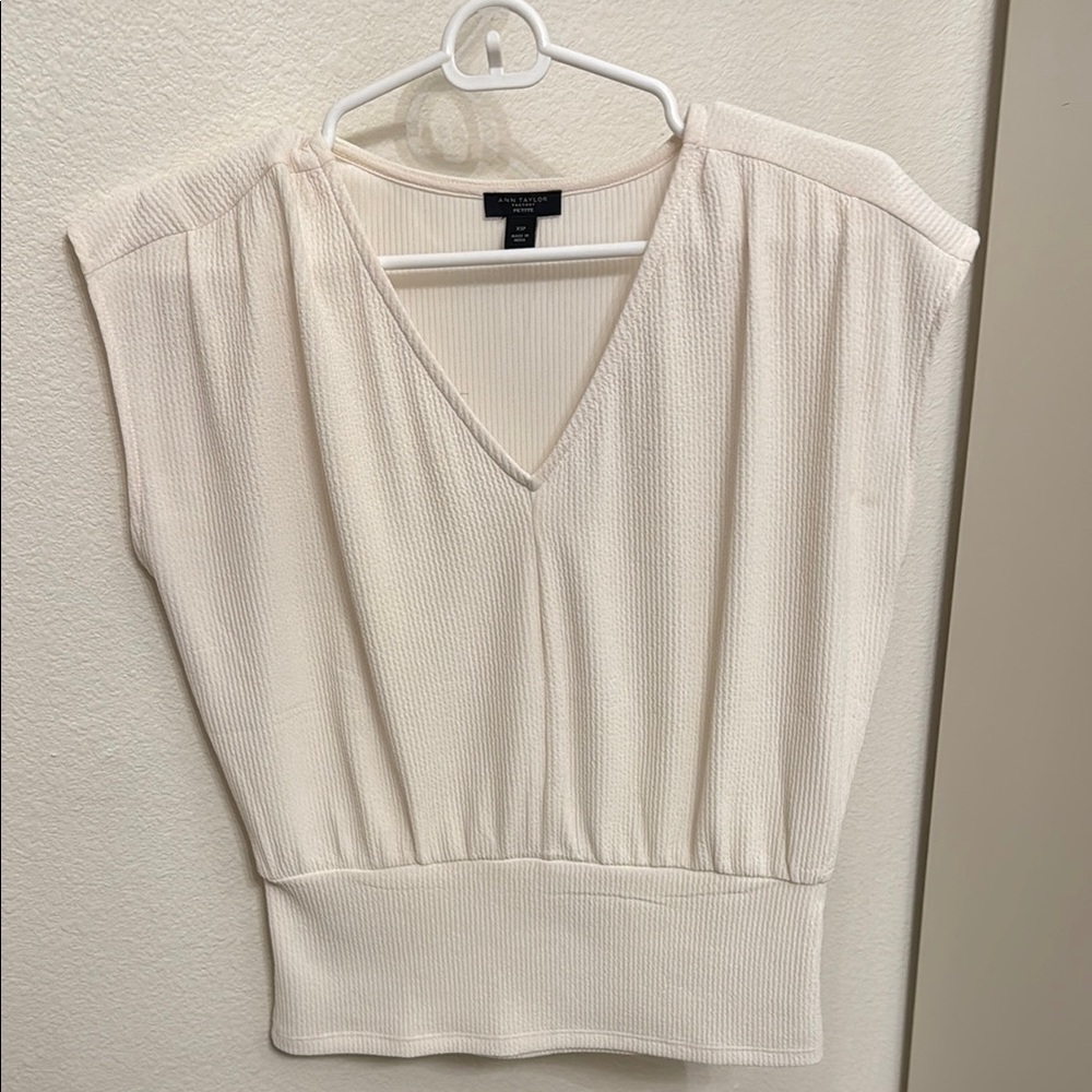 Banana Republic Ivory Textured V-Neck Top